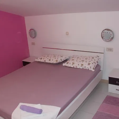 Apartament Nima